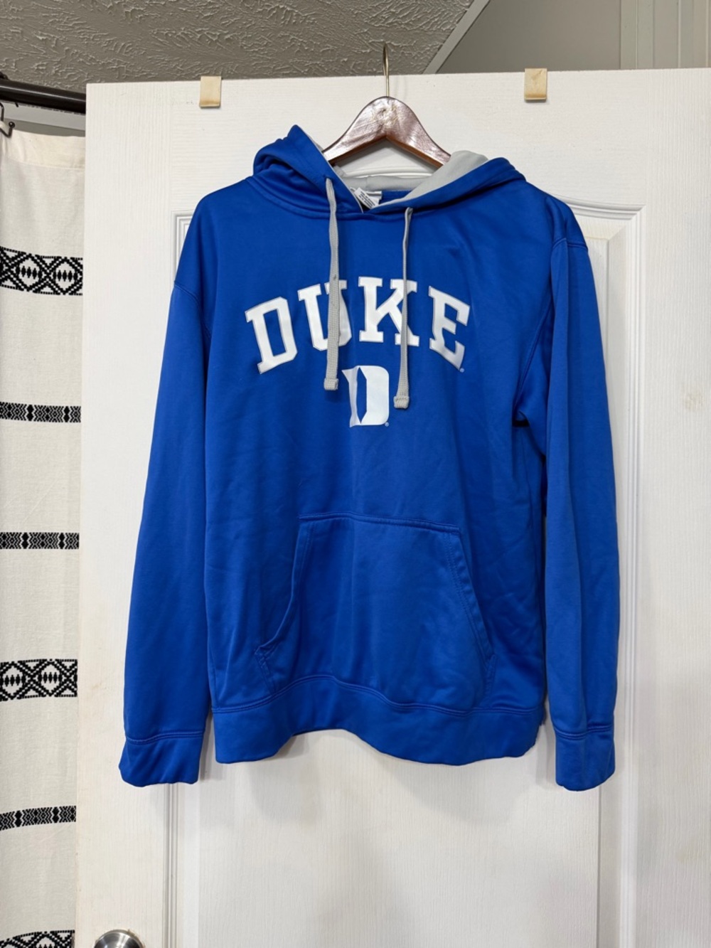 Duke University Blue Devils Hoody in adult medium size ProEdge sweatshirt